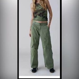 BDG Urban Outfitters Rae  Carpenter Pants Green Size 0 ( Run Big)